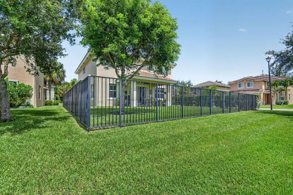 5652 Caranday Palm Drive 