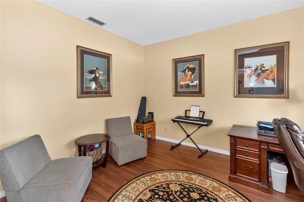 1907 WESTBOURNE DRIVE Oviedo, FL 32765