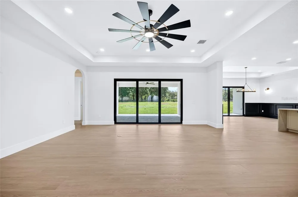 14800 MIM PLACE Dade City, FL 33525