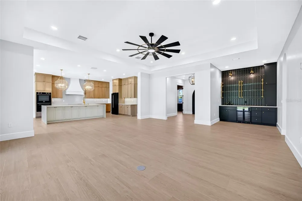 14800 MIM PLACE Dade City, FL 33525