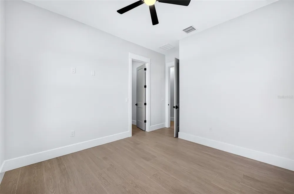 14800 MIM PLACE Dade City, FL 33525