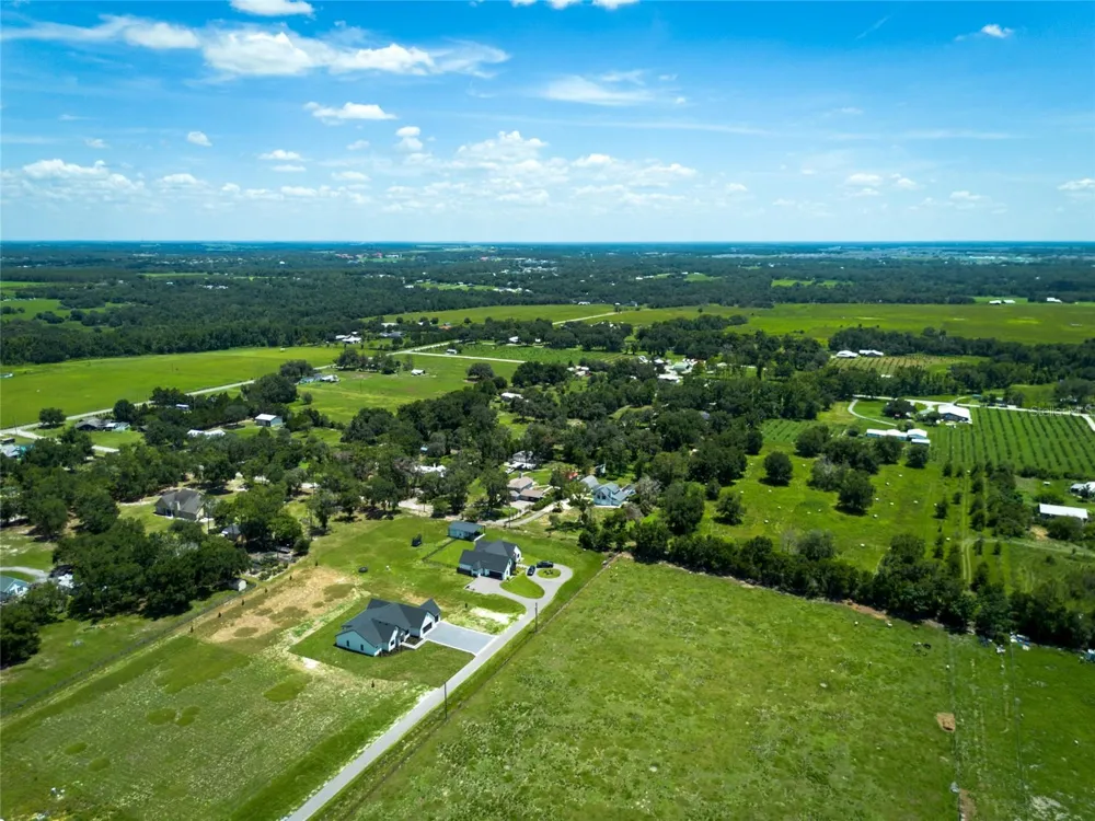 14800 MIM PLACE Dade City, FL 33525