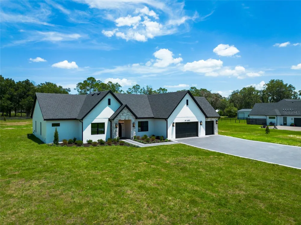 14800 MIM PLACE Dade City, FL 33525