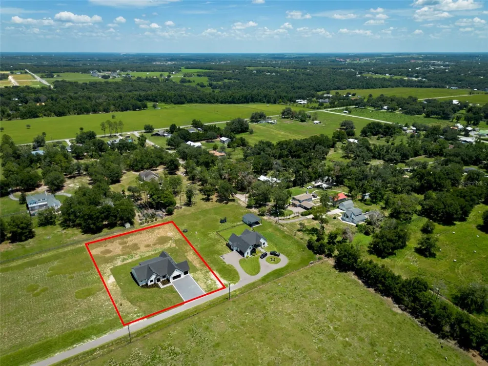 14800 MIM PLACE Dade City, FL 33525