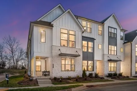 2093 Conductor Ln