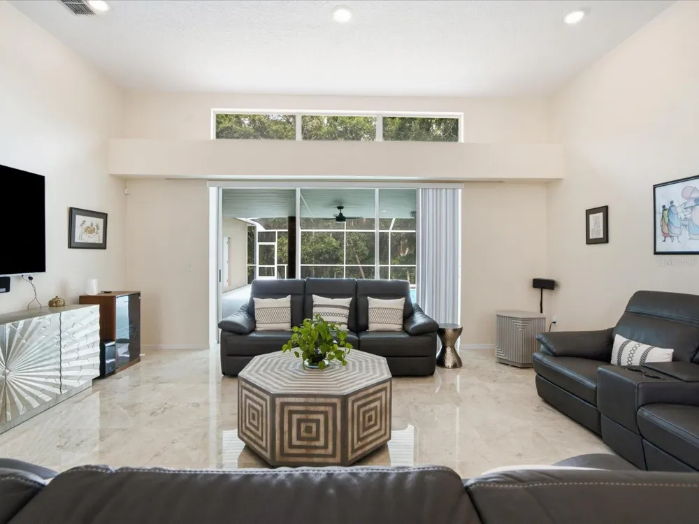 18621 AVENUE CAPRI Lutz, FL 33558