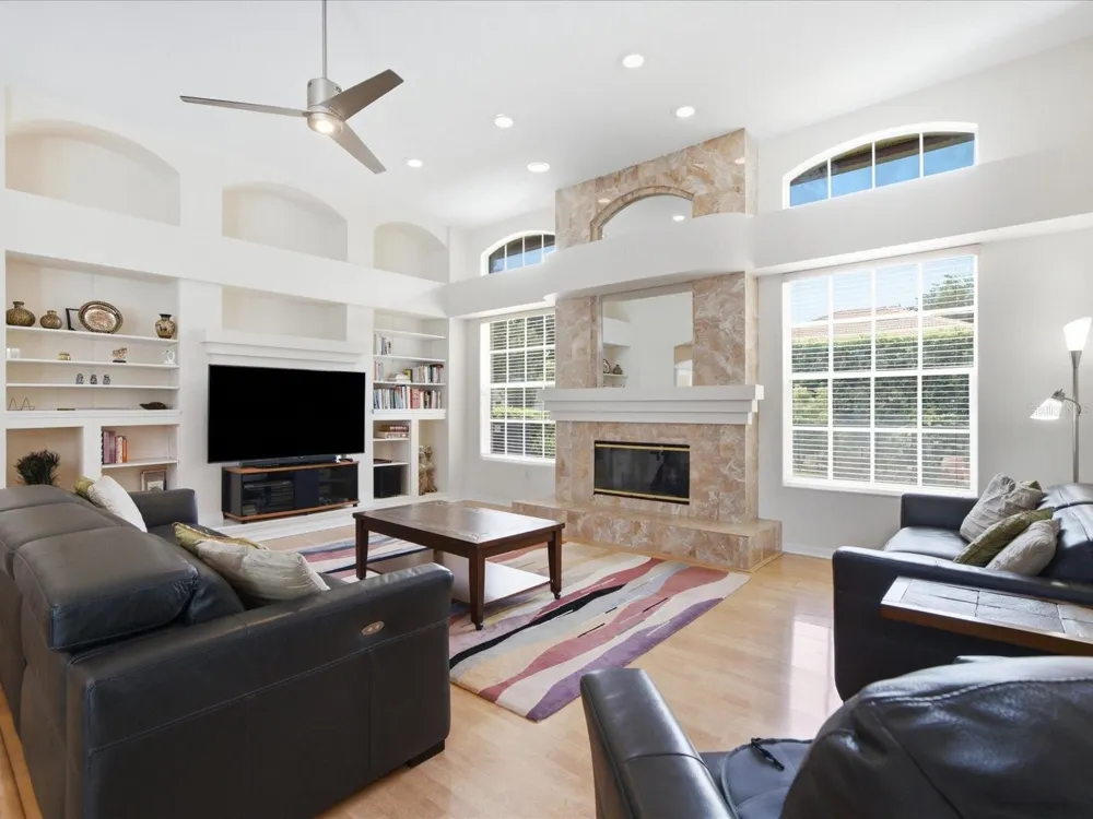 18621 AVENUE CAPRI Lutz, FL 33558