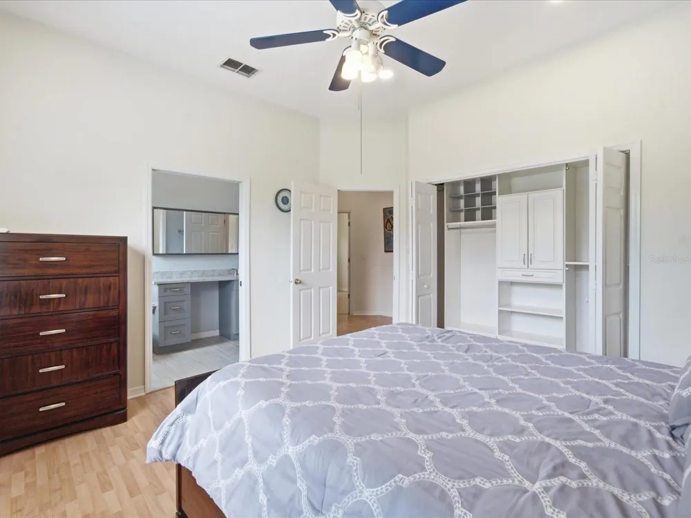 18621 AVENUE CAPRI Lutz, FL 33558