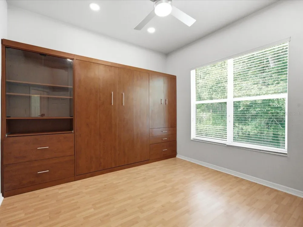 18621 AVENUE CAPRI Lutz, FL 33558