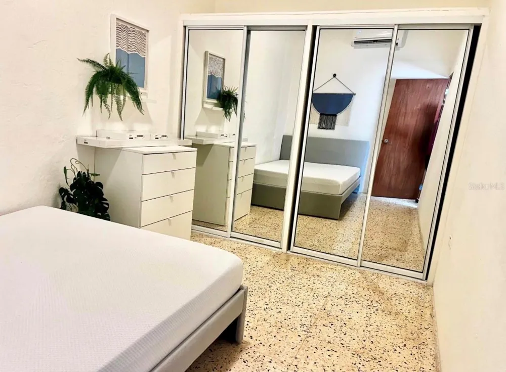 119 STA CECILIA San Juan, PR 00911