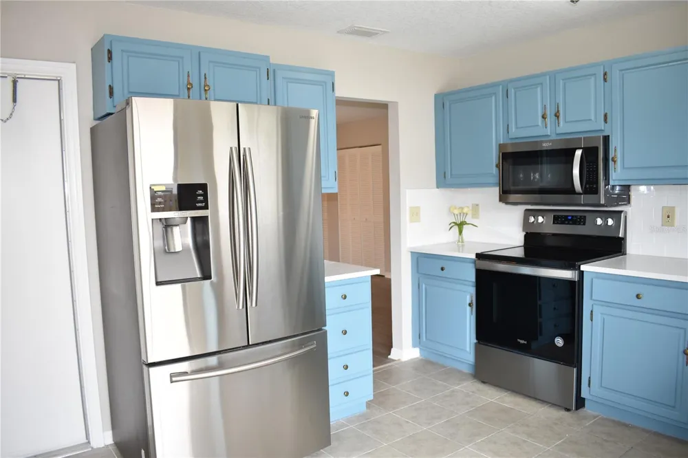 1702 AURA COURT Sun City Center, FL 33573