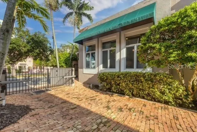 200 COCOANUT AVENUE #7 Sarasota, FL 34236