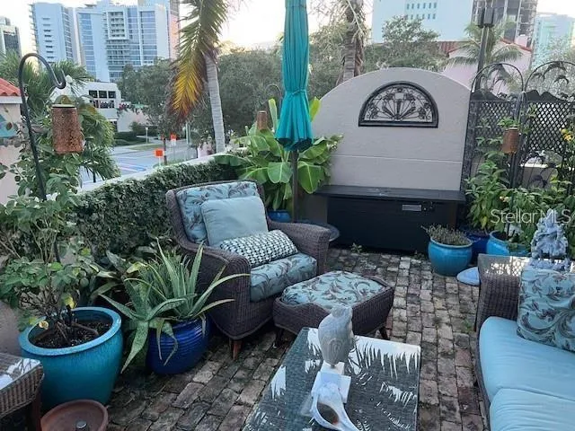 200 COCOANUT AVENUE #7 Sarasota, FL 34236