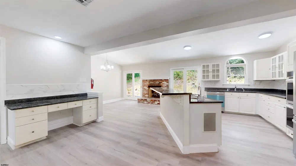 8 Ramble Pl Blackwood, NJ 08012