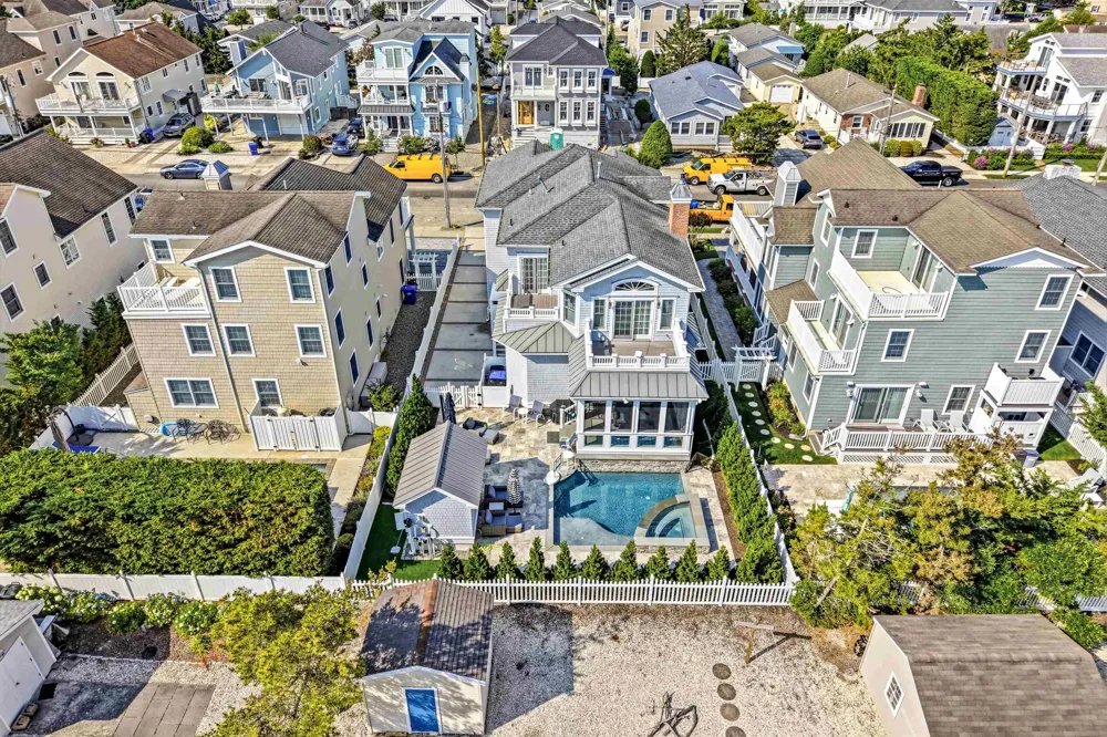 261 45th Street Avalon, NJ 08202