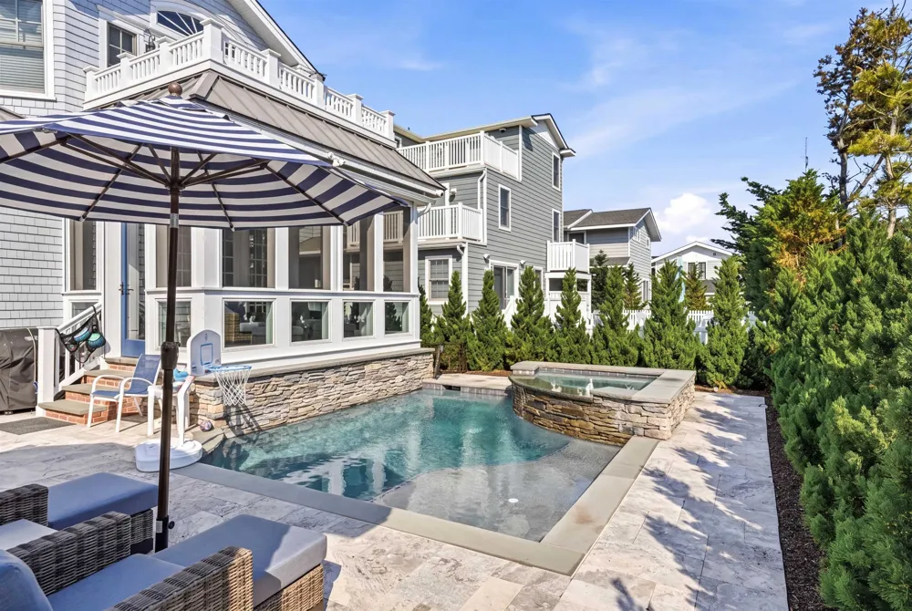 261 45th Street Avalon, NJ 08202