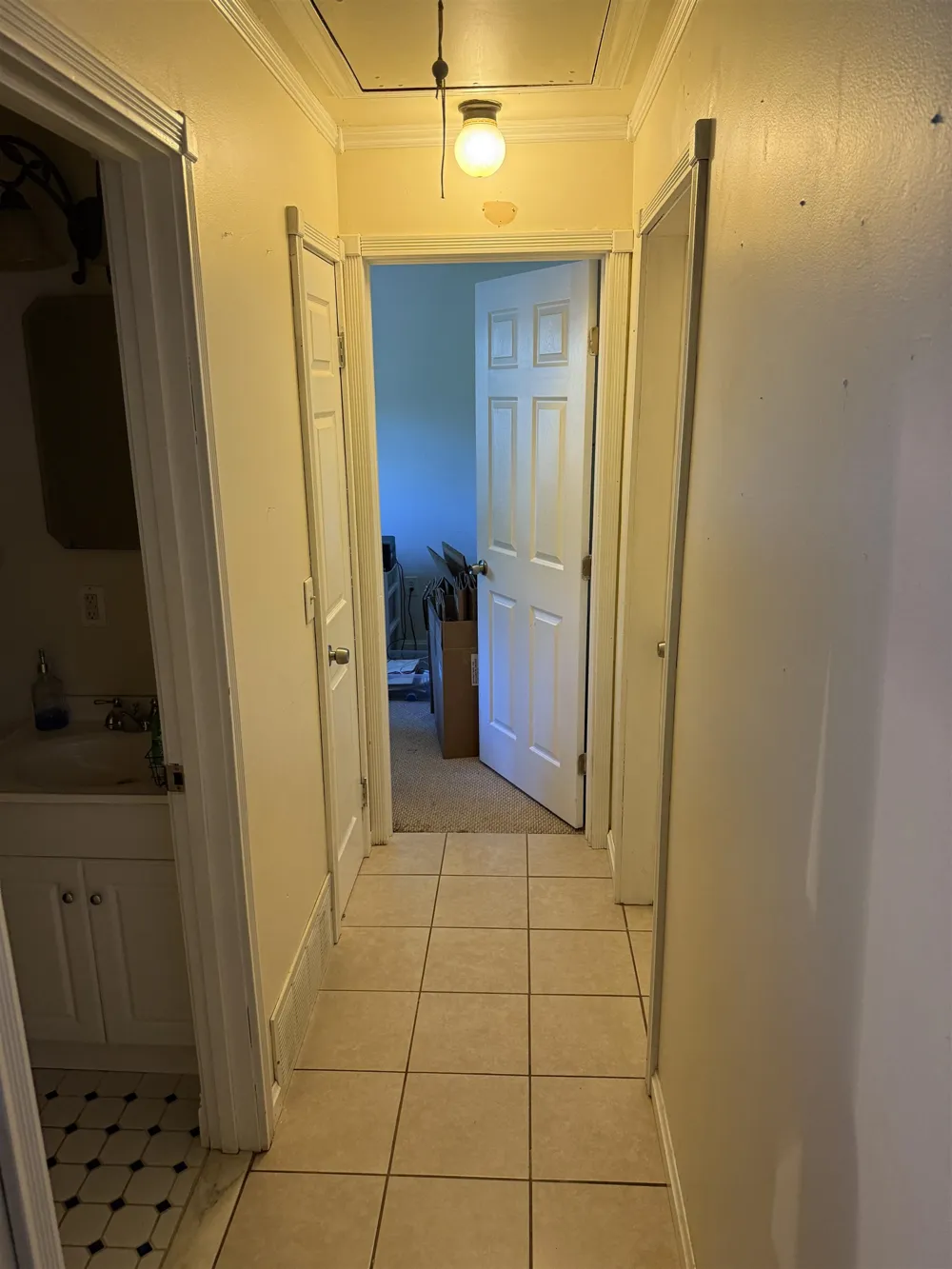 17 Willow Road Millville, NJ 08332