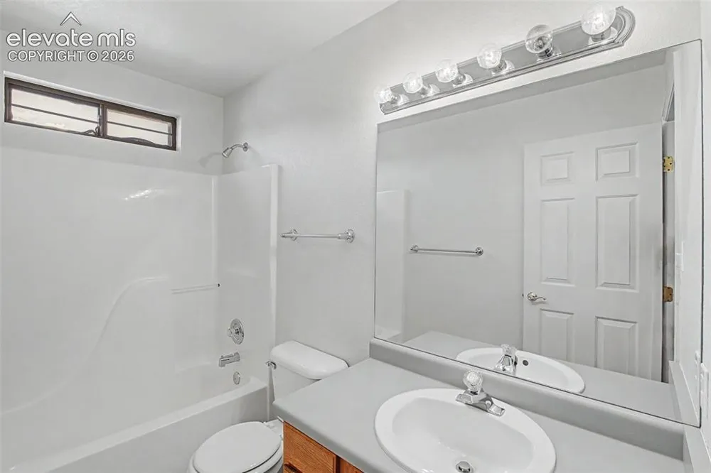 242 W Del Ray Drive Pueblo West, CO 81007