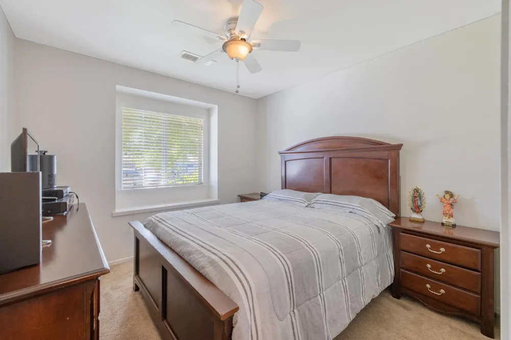 1603 Rosewood Lane Hanford, CA 93230