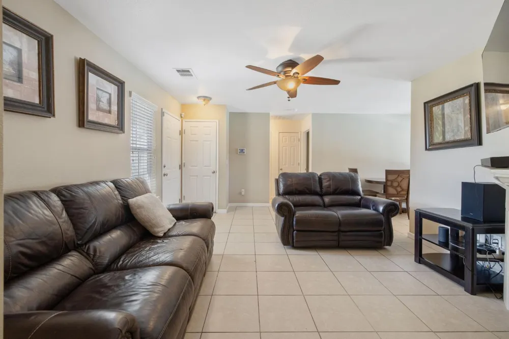 1603 Rosewood Lane Hanford, CA 93230