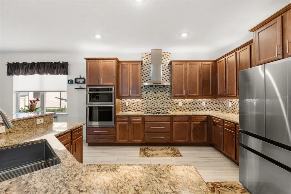 700 S FLORIDA AVENUE Howey In The Hills, FL 34737