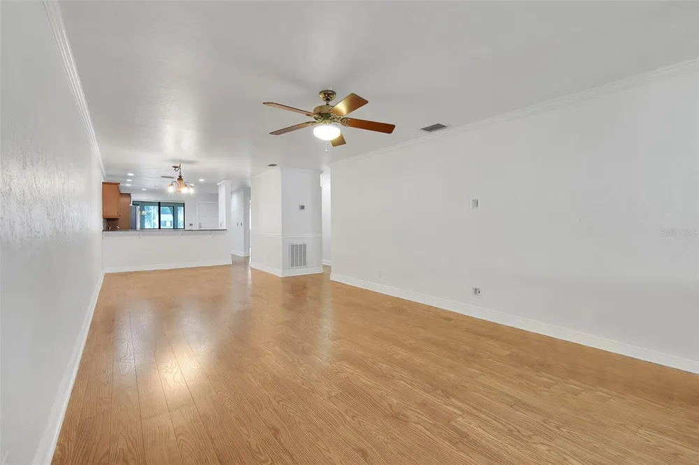 608 S MAIN AVENUE #35 Minneola, FL 34715
