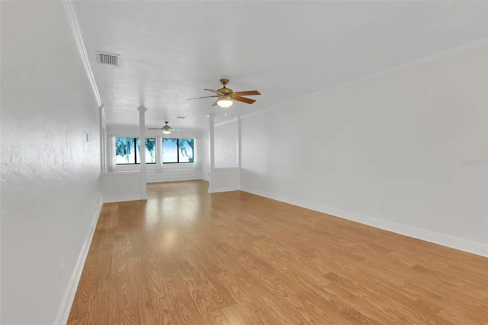 608 S MAIN AVENUE #35 Minneola, FL 34715