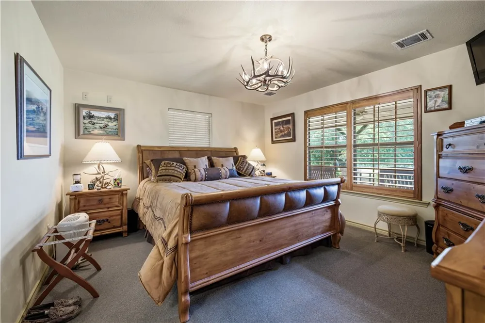 560 Fm 624 George West, TX 78022