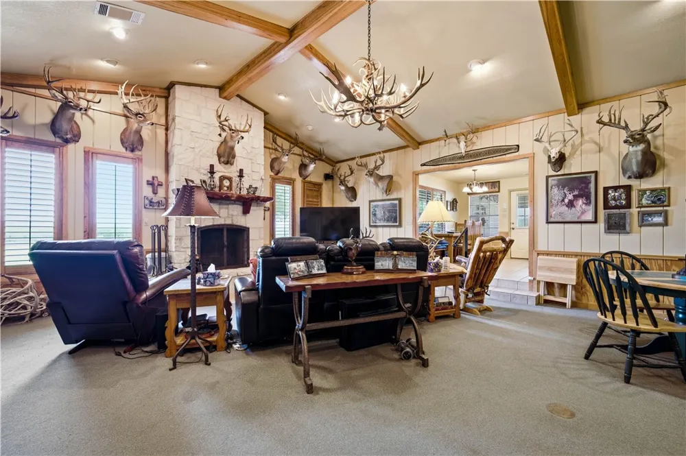 560 Fm 624 George West, TX 78022