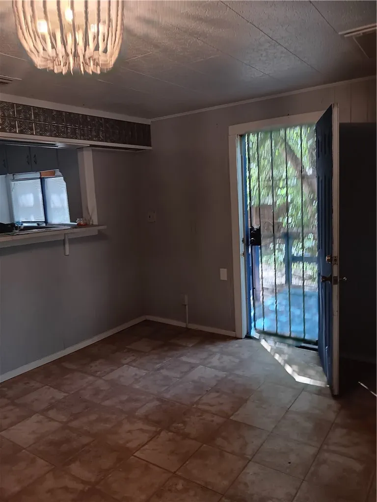 432 FM 3024 Mathis, TX 78368