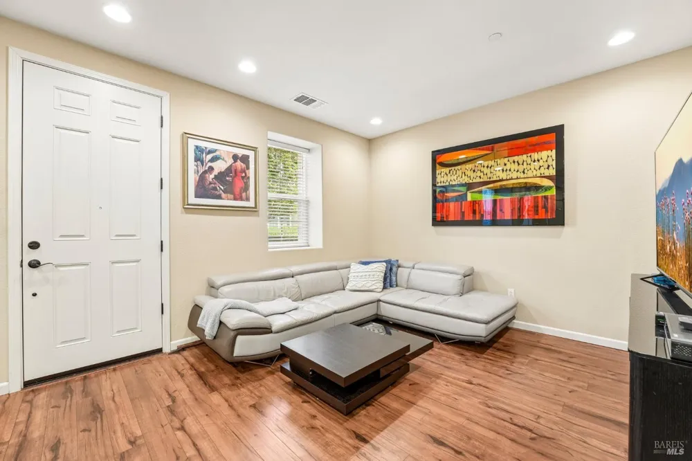 103 Arcangel Way San Pablo, CA 94806
