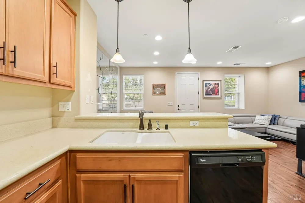 103 Arcangel Way San Pablo, CA 94806