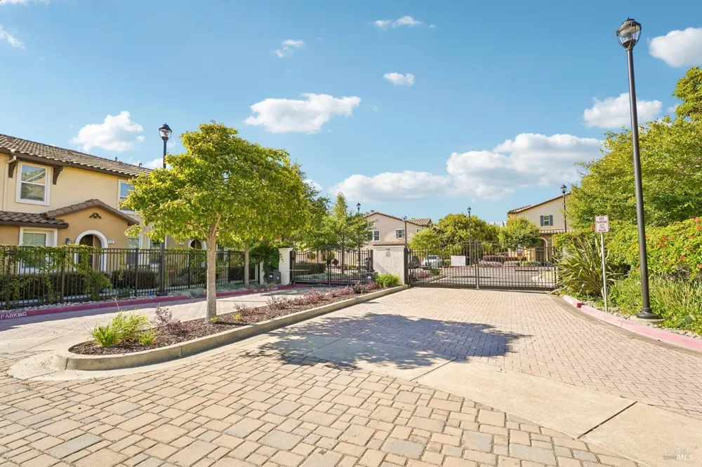 103 Arcangel Way San Pablo, CA 94806