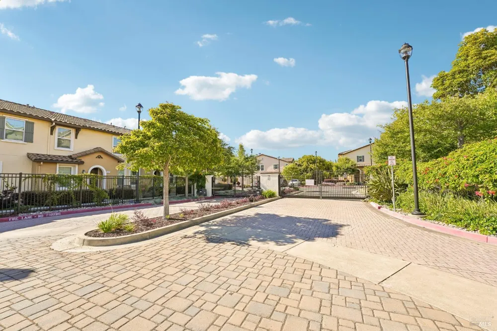103 Arcangel Way San Pablo, CA 94806