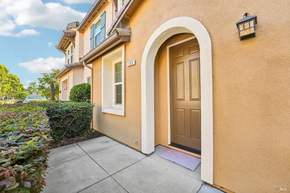 103 Arcangel Way San Pablo, CA 94806