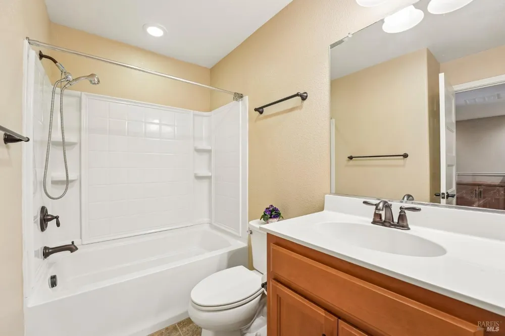 103 Arcangel Way San Pablo, CA 94806