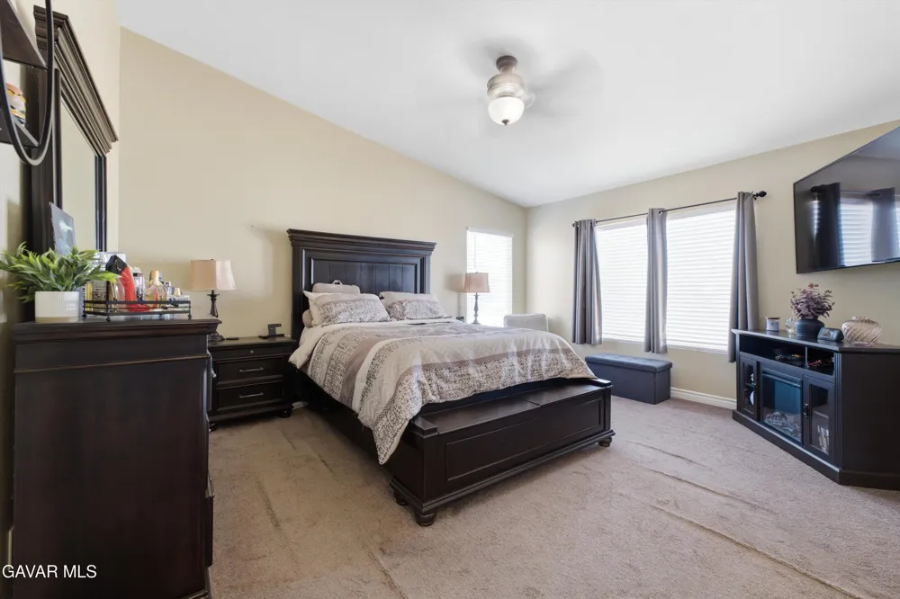 42524 Cinnabar Court Quartz Hill, CA 93536