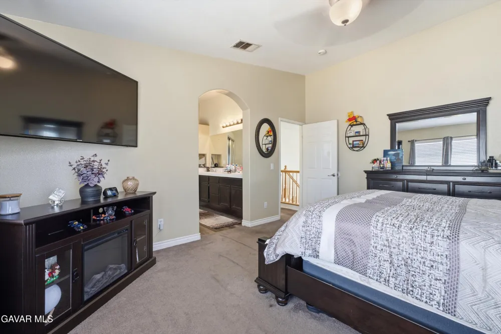 42524 Cinnabar Court Quartz Hill, CA 93536