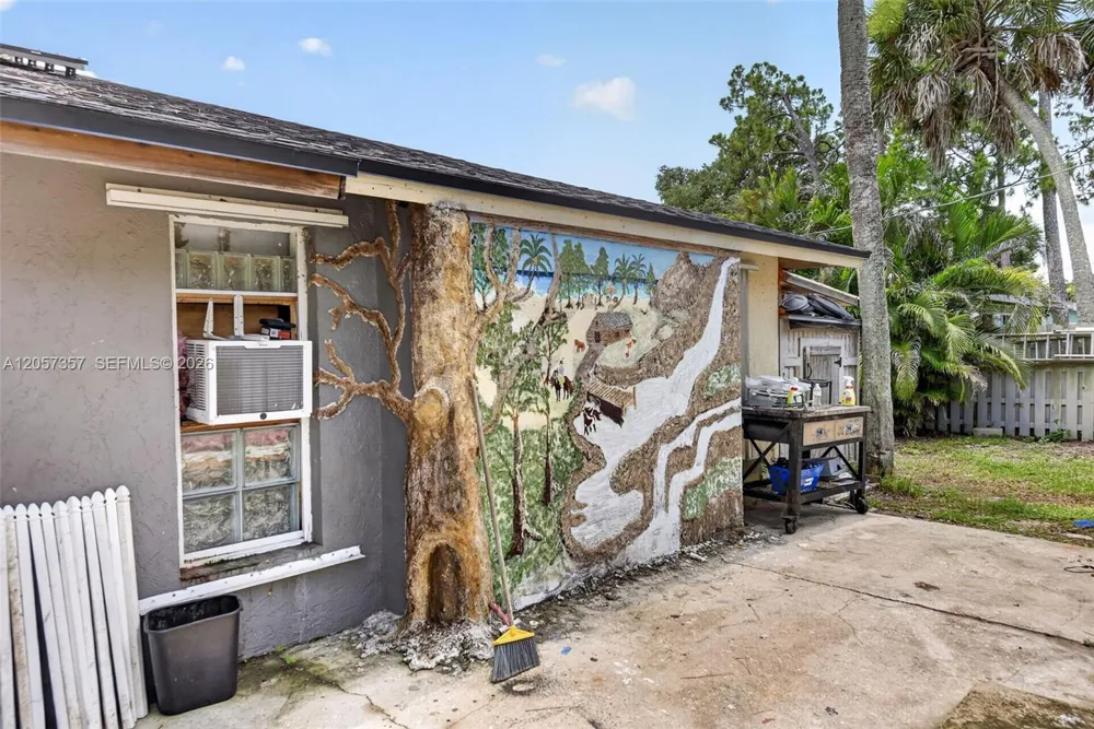 1041 Sanger Street Port Charlotte, FL 33952