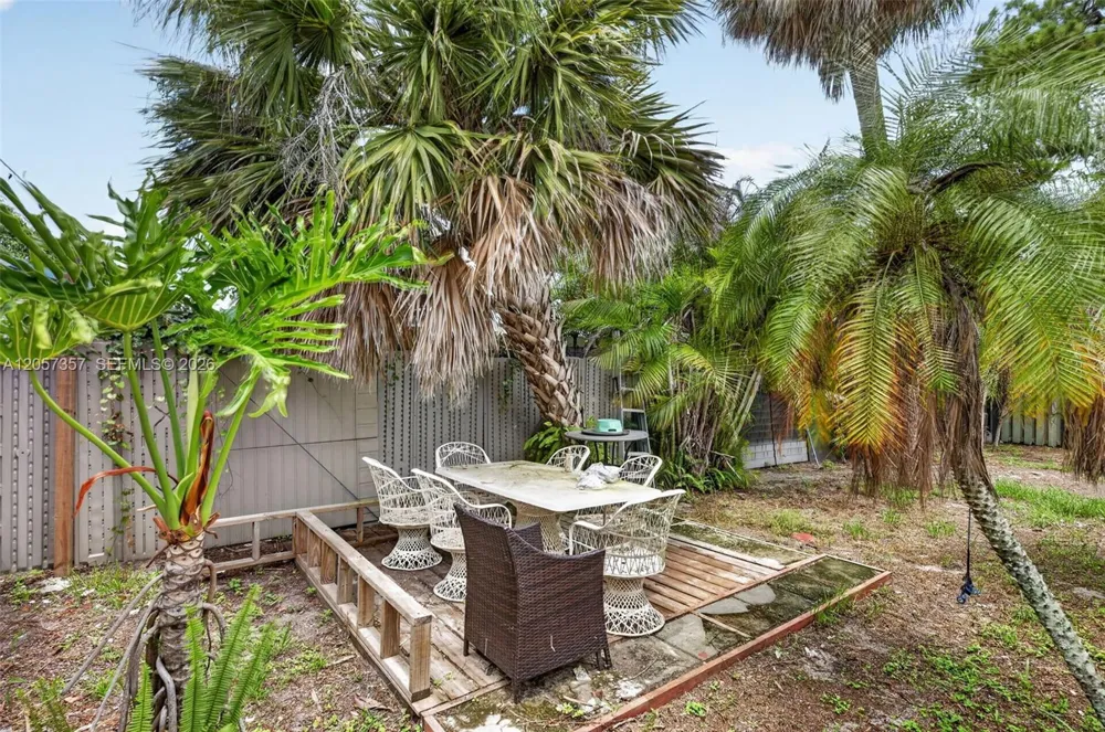 1041 Sanger Street Port Charlotte, FL 33952