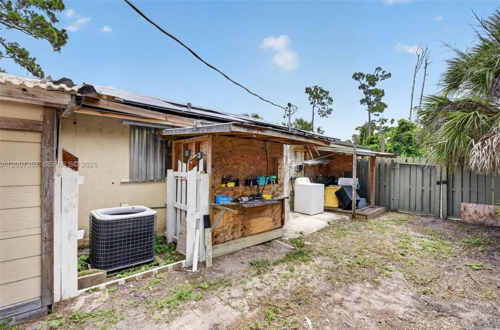 1041 Sanger Street Port Charlotte, FL 33952