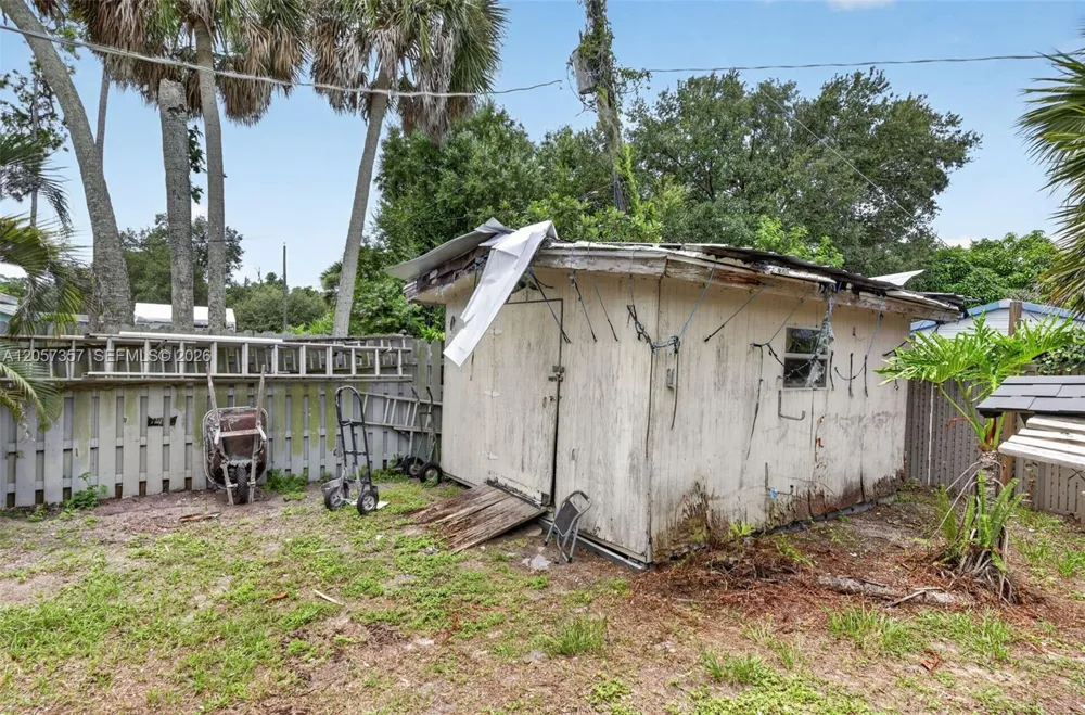 1041 Sanger Street Port Charlotte, FL 33952