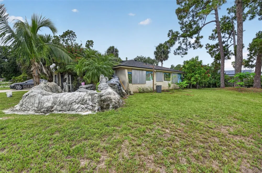 1041 Sanger Street Port Charlotte, FL 33952