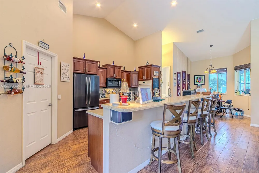 374 Parker St NE Lake Placid, FL 33852