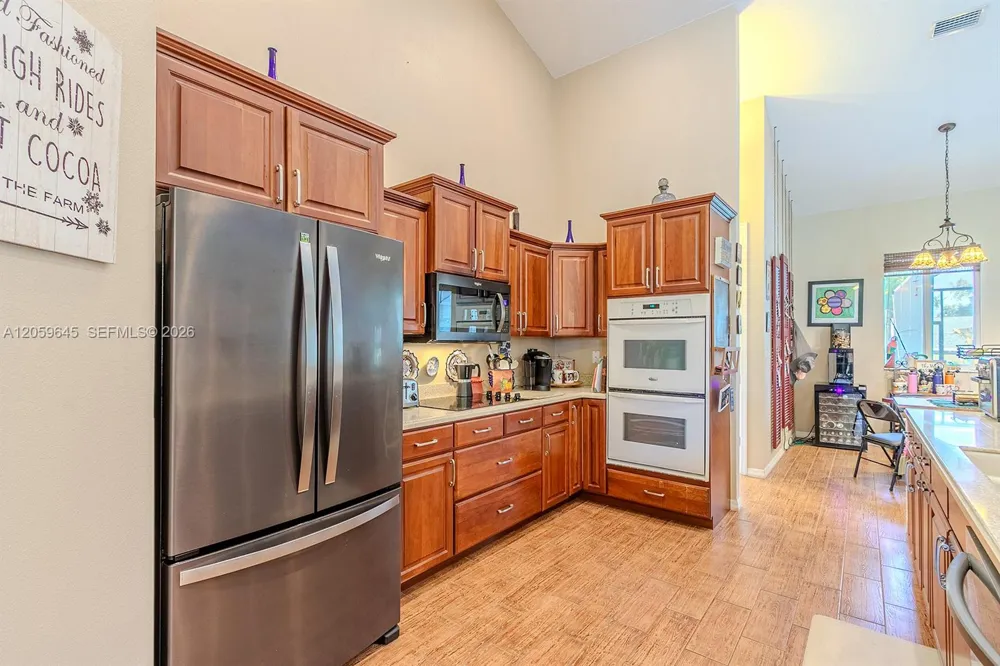 374 Parker St NE Lake Placid, FL 33852