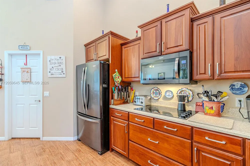 374 Parker St NE Lake Placid, FL 33852