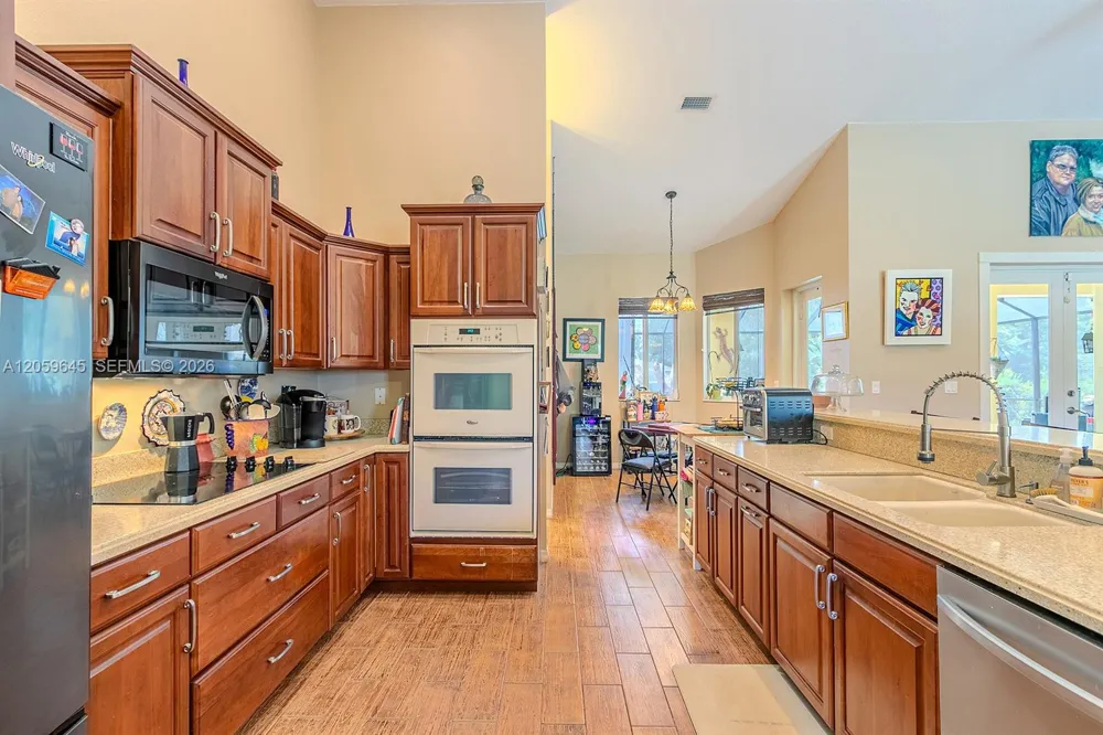 374 Parker St NE Lake Placid, FL 33852