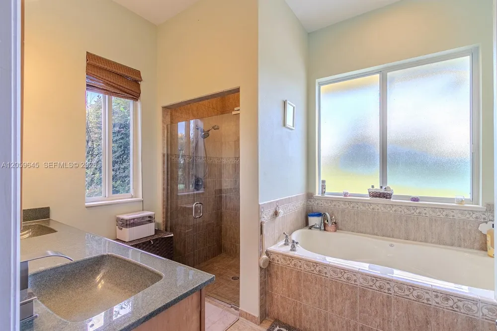 374 Parker St NE Lake Placid, FL 33852