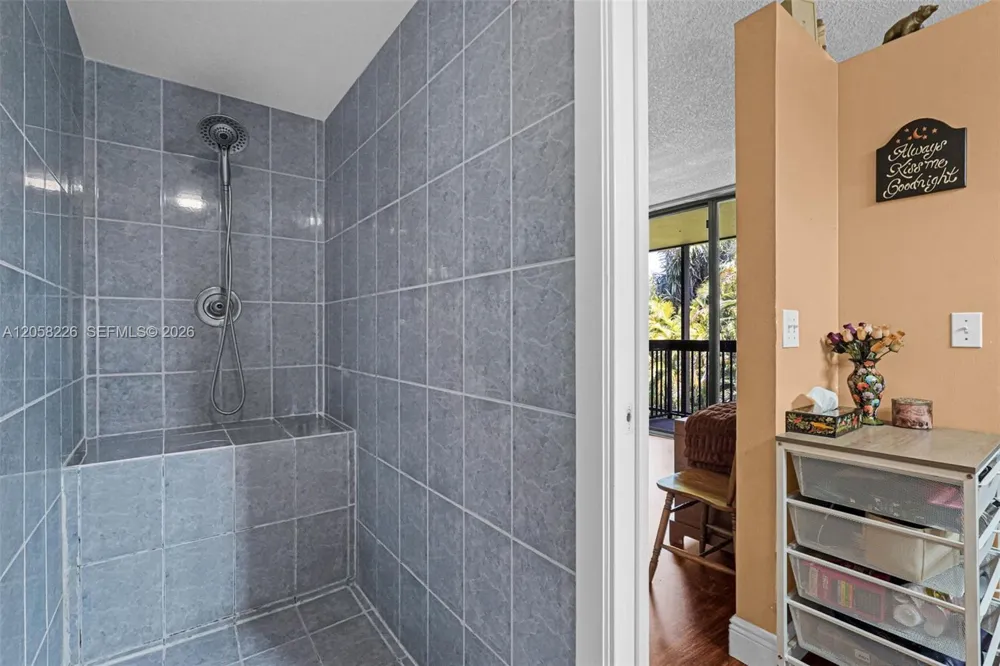 2811 SW 87th Ter #1201 Davie, FL 33328