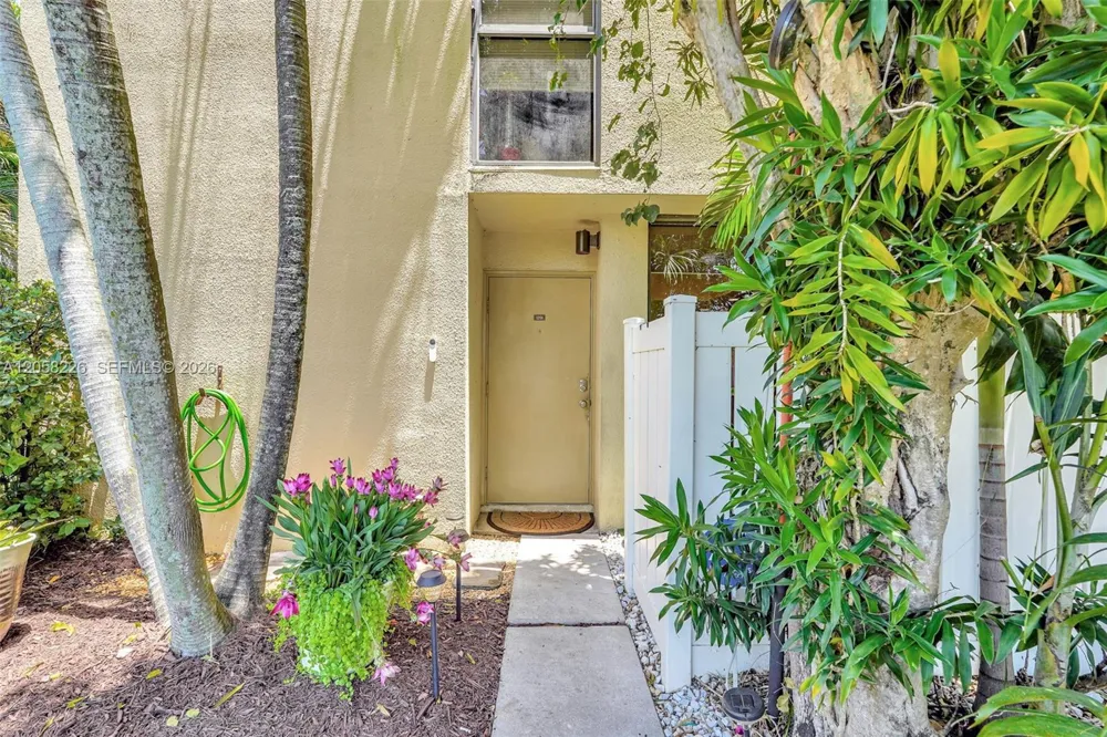 2811 SW 87th Ter #1201 Davie, FL 33328